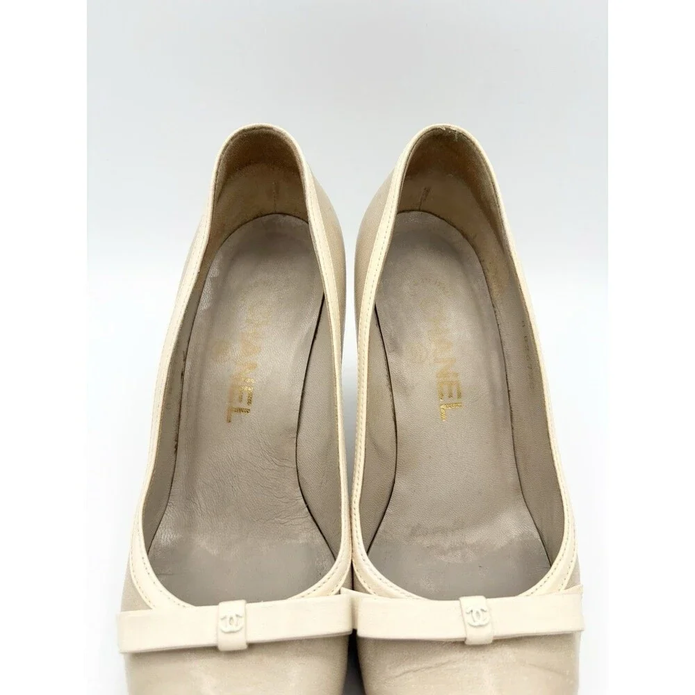 CHANEL white beige